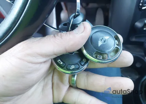 2013 Mini Countryman Cooper from USA, damaged, VIN WMWZB3C56DWM31002